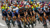 Top cycling teams explore creating new competitive league -sources  