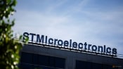 STMicro beats third quarter sales forecasts 