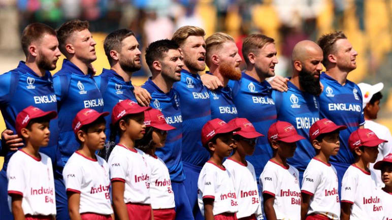 England win toss and choose to bat against Sri Lanka